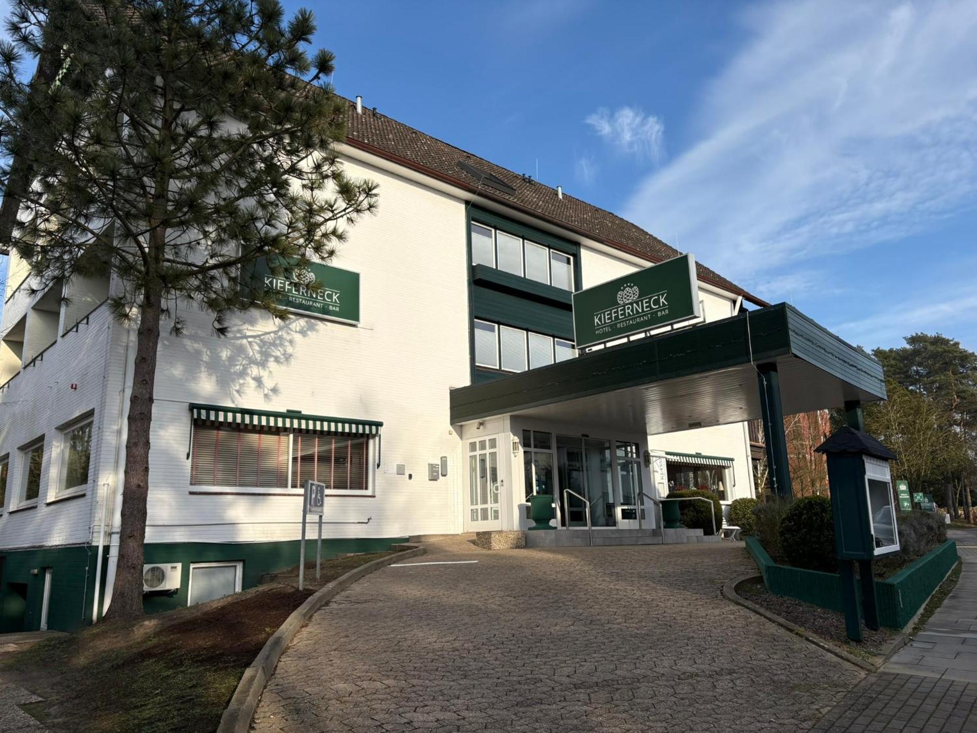 Hotel Kieferneck Bad Bevensen Exterior foto